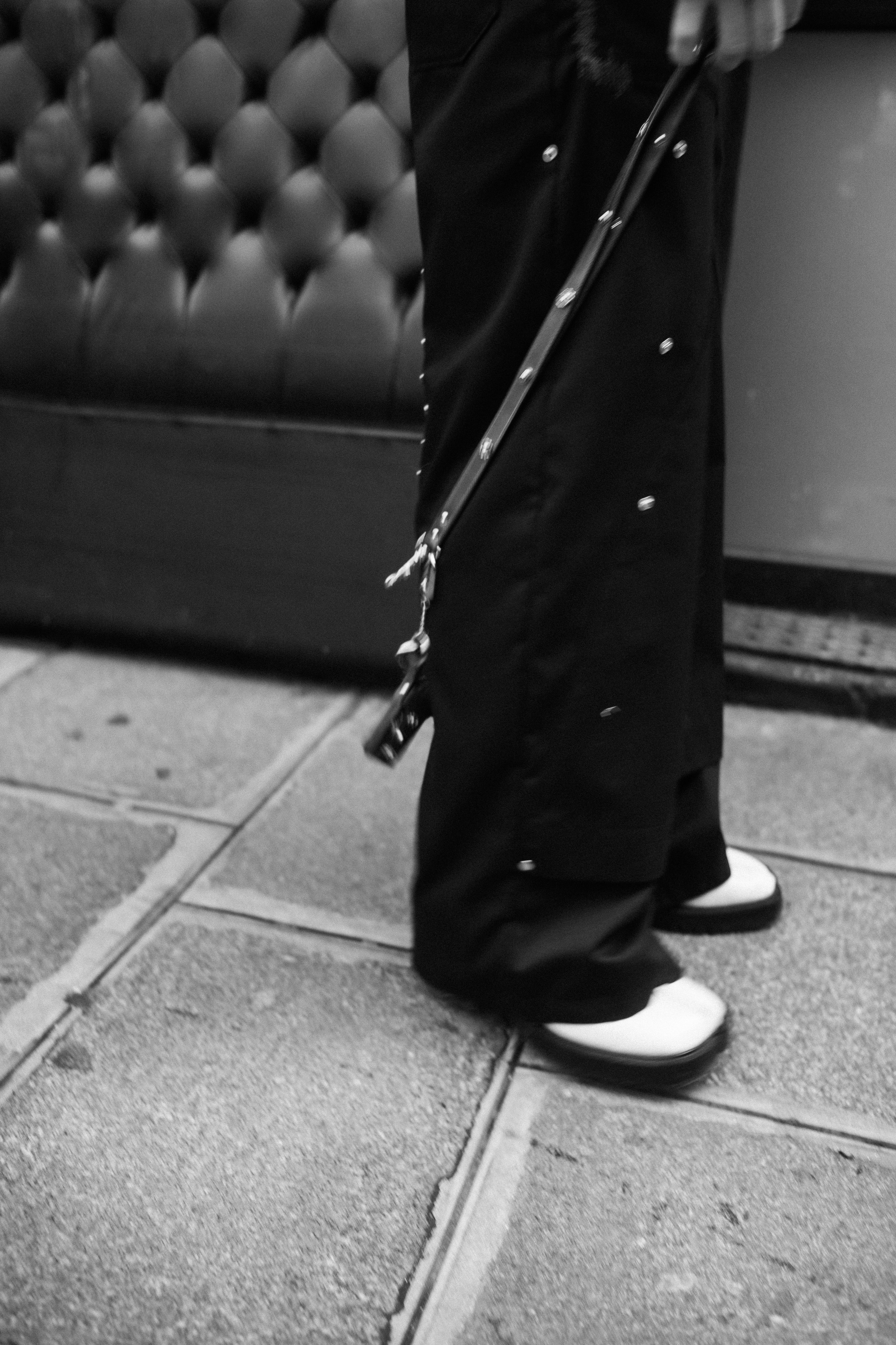 STUDDED LENYARD