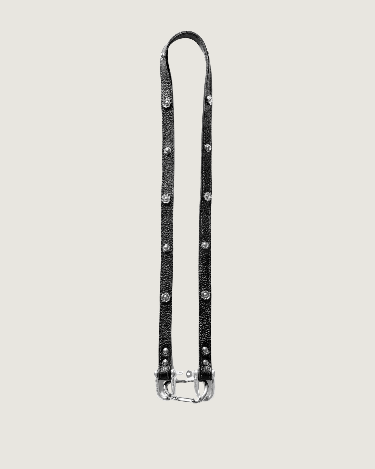STUDDED LENYARD