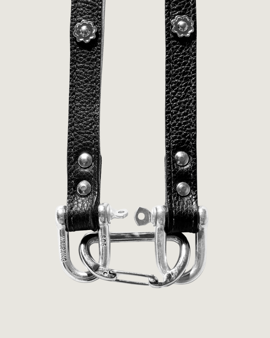 STUDDED LENYARD